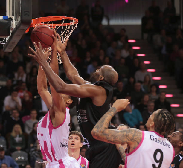 的缺席不仅 的缺席不仅