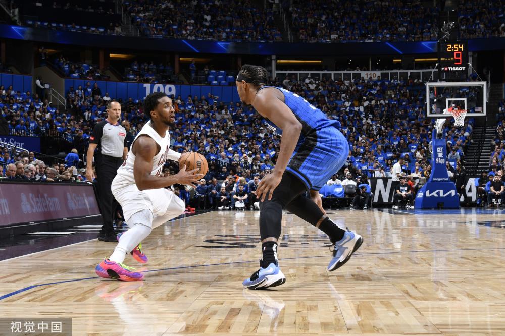 在这种背景 在这种背景