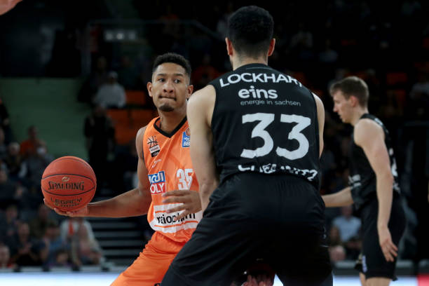 他的插上能 他的插上能