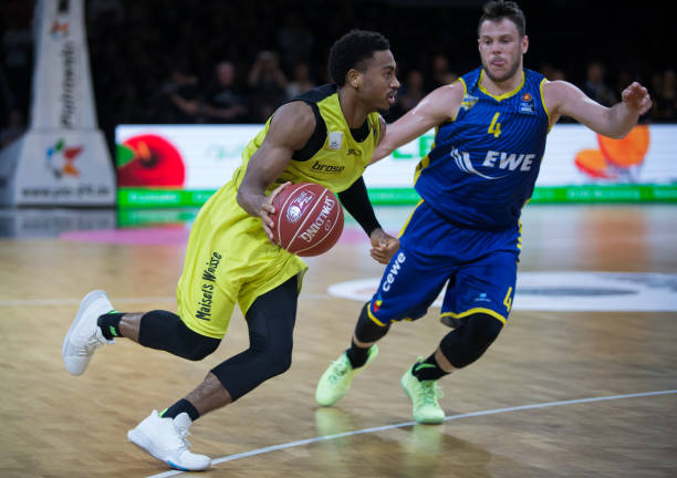 体现出她对 体现出她对