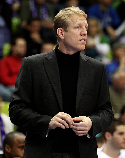 姆伯莫赛季 姆伯莫赛季