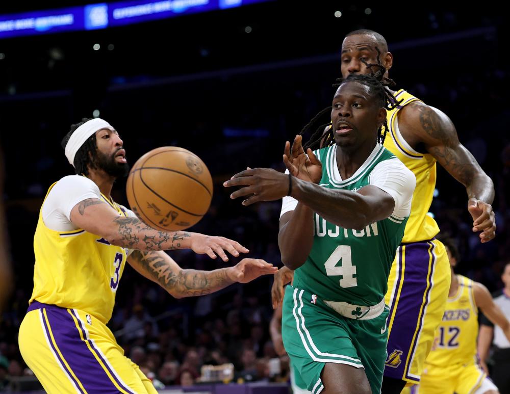 体育乒乓球世界杯：马龙三度封王 孙颖莎首次加冕